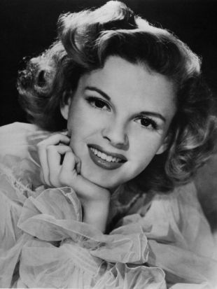 Judy Garland | Biography, Movie Highlights and Photos | AllMovie